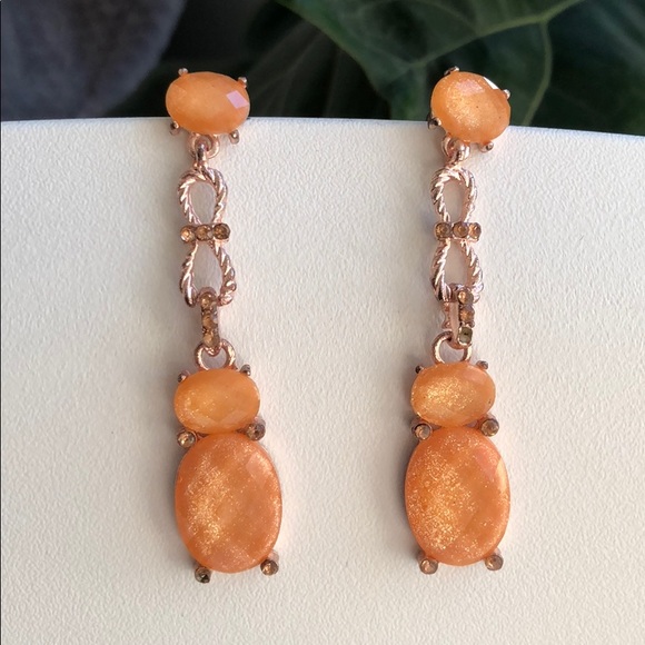 Earrings - Picture 2 of 4